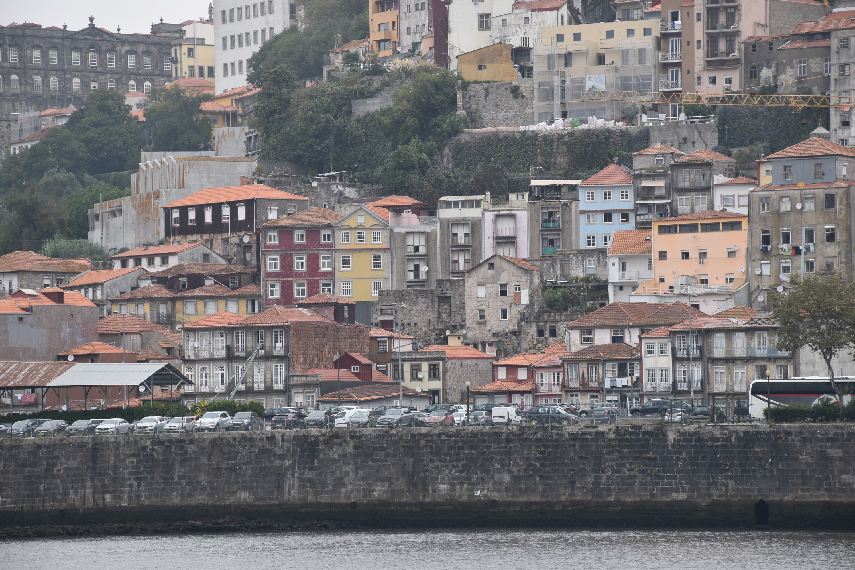 Habitação na Rua Tomás Gonzaga, Porto | D·A Domitianus, Arquitetura, Lda.